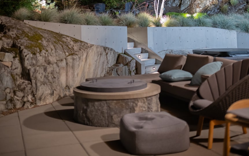 Curved concrete patio lounge seating
